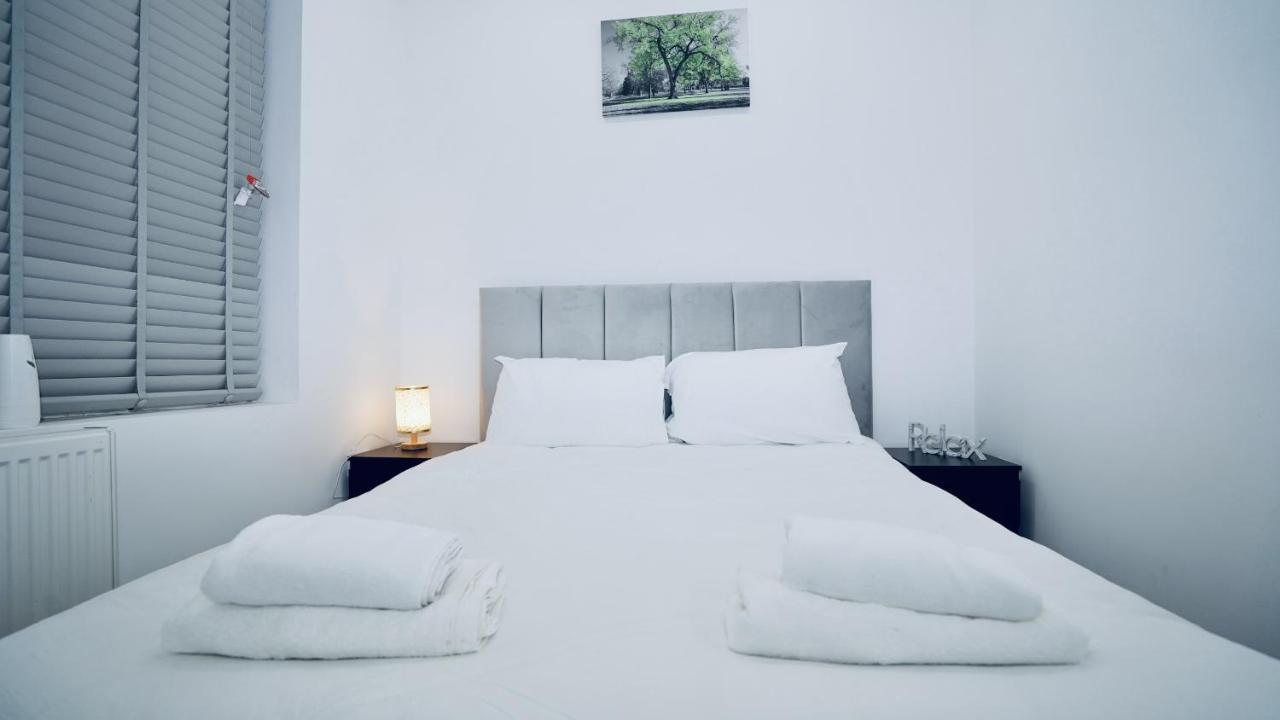 E2M Stays Lovely Apt Close To Ilford Station With Free Parking 외부 사진