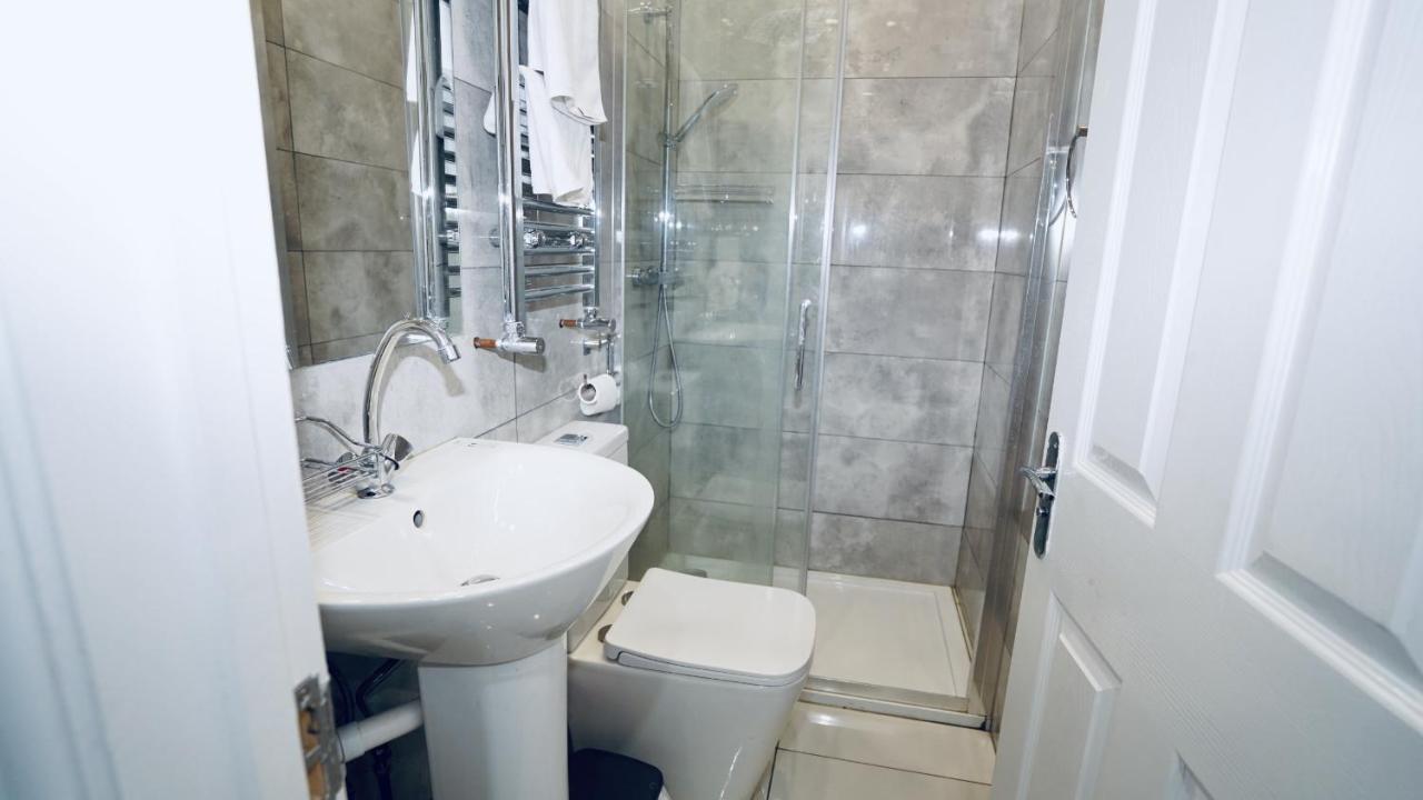 E2M Stays Lovely Apt Close To Ilford Station With Free Parking 외부 사진